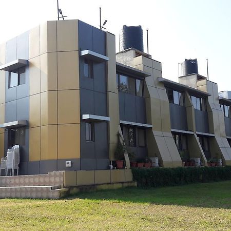 Savshanti Lake Resort Saputara Exterior foto