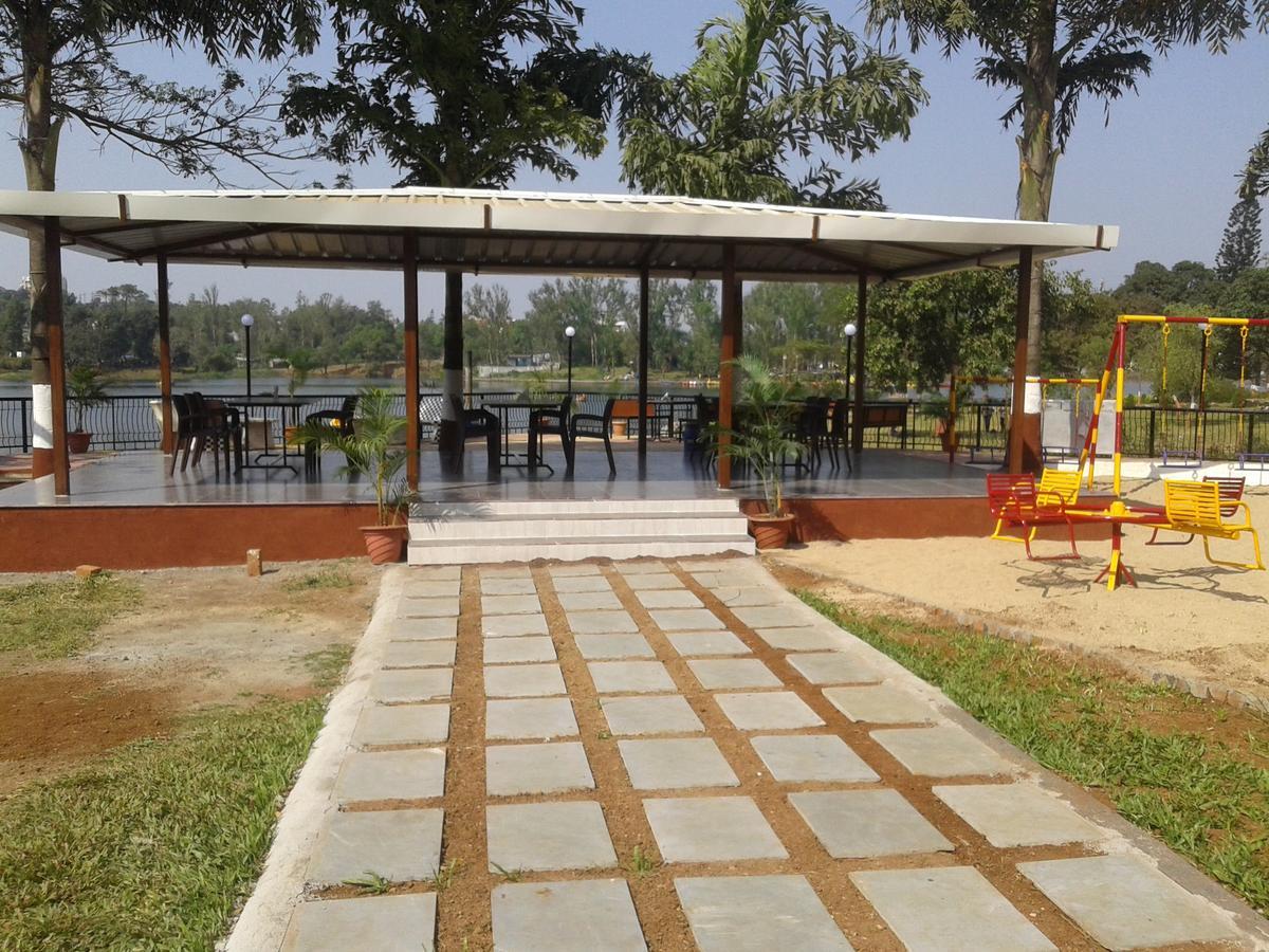Savshanti Lake Resort Saputara Exterior foto