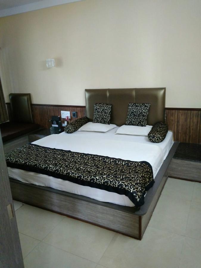 Savshanti Lake Resort Saputara Exterior foto