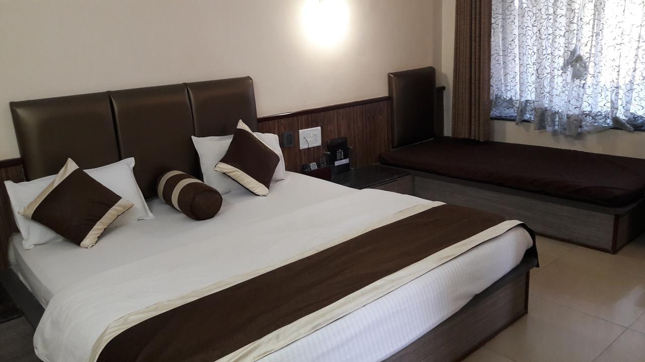 Savshanti Lake Resort Saputara Exterior foto